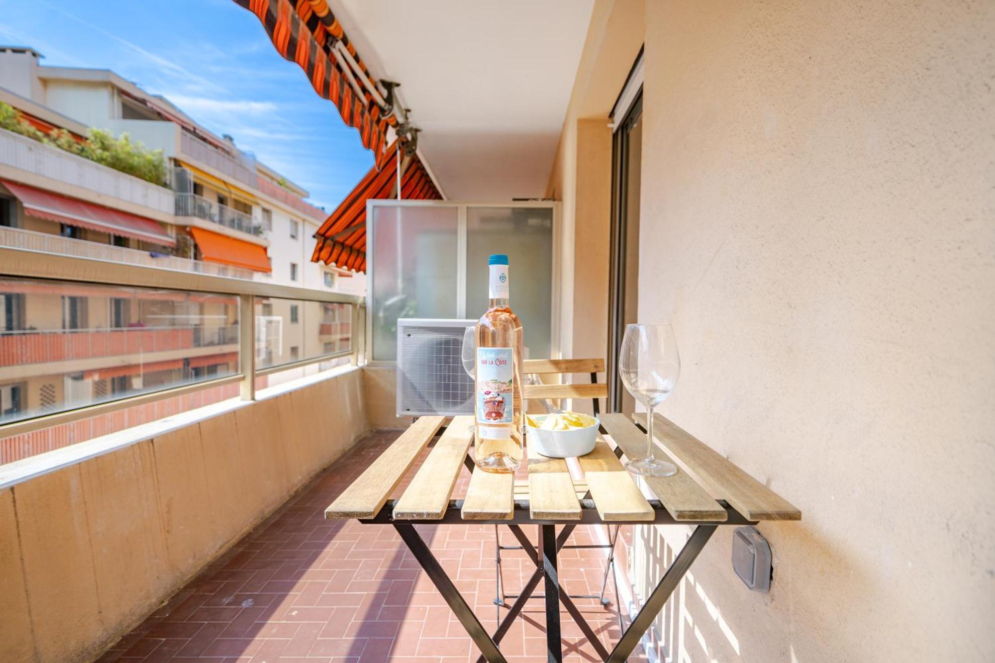 Near Old Town And Apartment Fully Renovated 尼斯 外观 照片